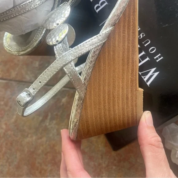 White House Black Market Winslow Wedge Silver - Picture 2 of 10